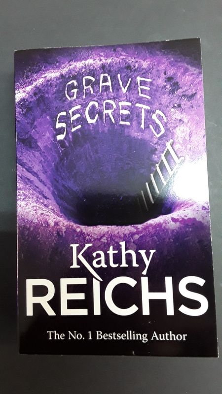 Grave Secrets 2002 by Kathy Reichs