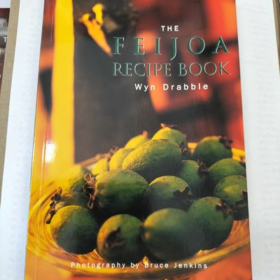 The Feijoa Recipie Book by Wyn Drabble