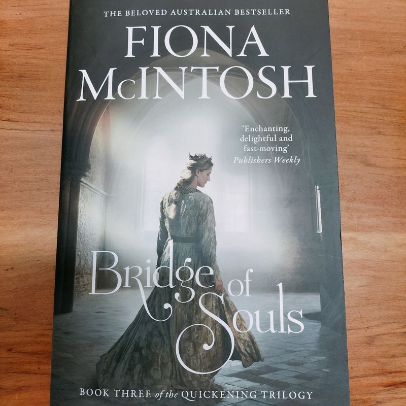 Bridge of Souls by Fiona McIntosh (2004)