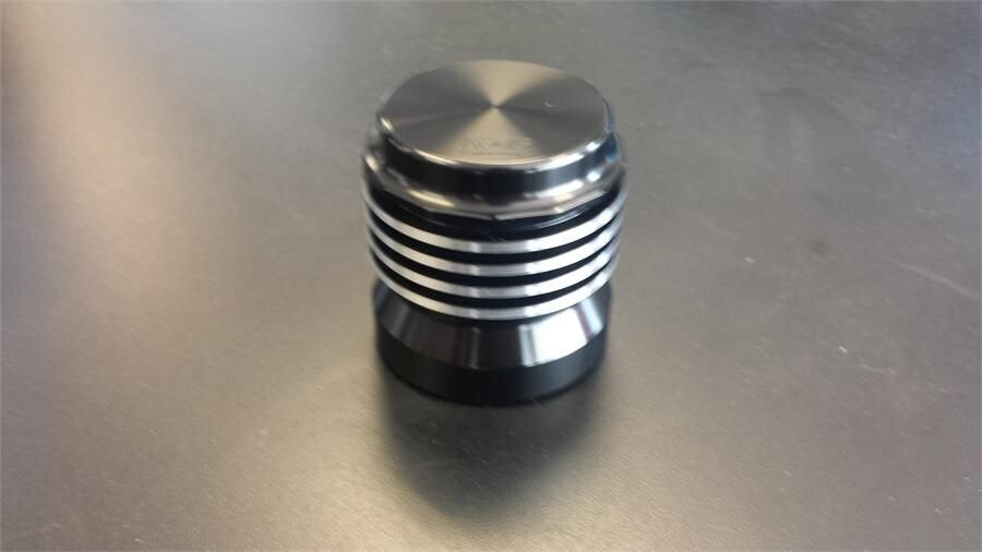 K&P OIL FILTER Black with Machined Fins