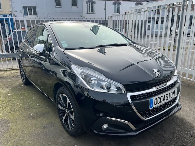 Peugeot 208 ALLURE 1.2 Puretech 110 CH S&S