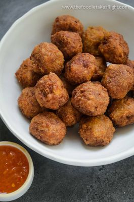 Kikiams 12 pièces (Petites boulettes de viande et de légumes)