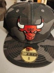 Chicago Bull Camo cap Sz: 8