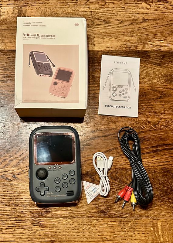 Spielekonsole und Powerbank in einem