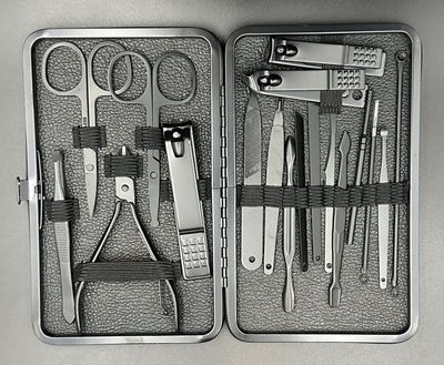 Schönes Manicure/ Pedicure Set