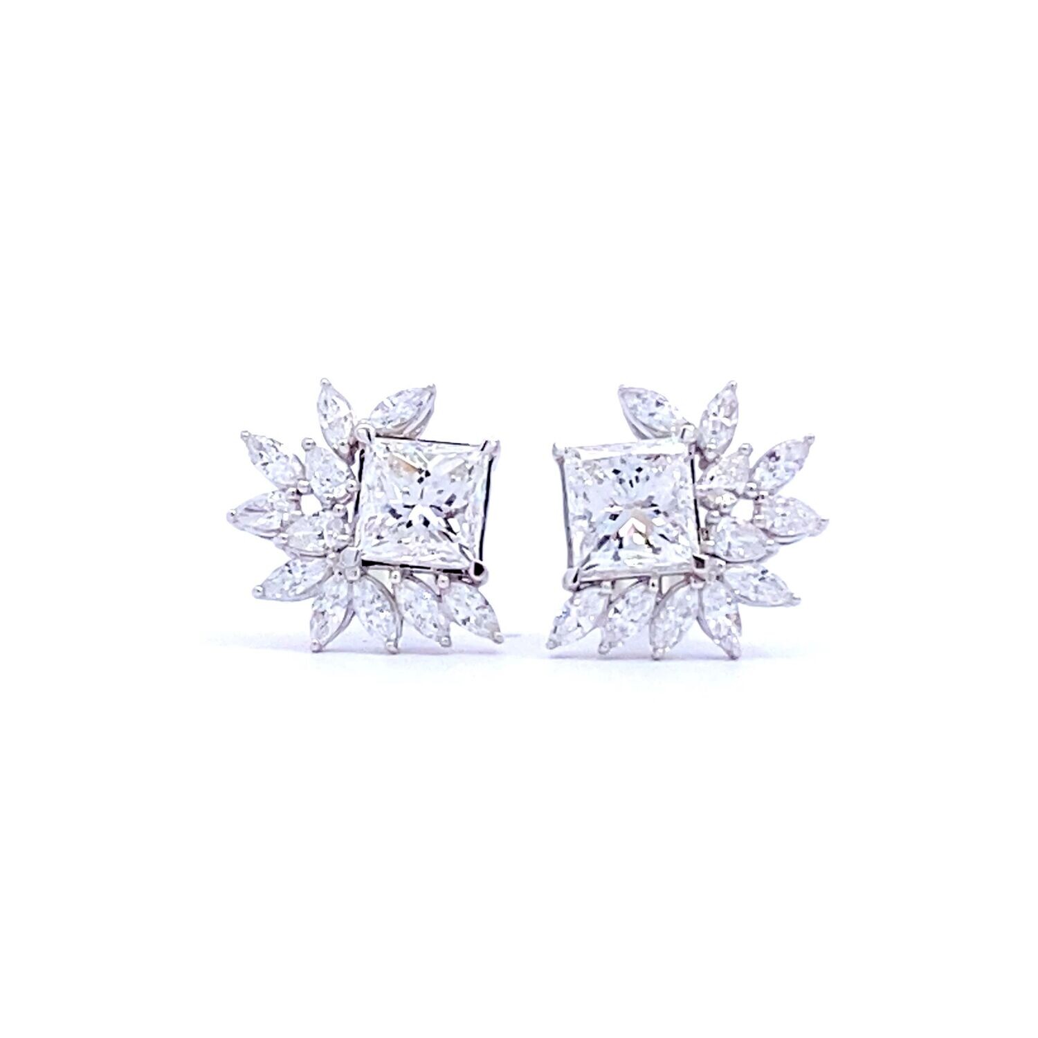 Princess Cut Diamond Stud Earring 2.68 Carats In 18K White Gold
