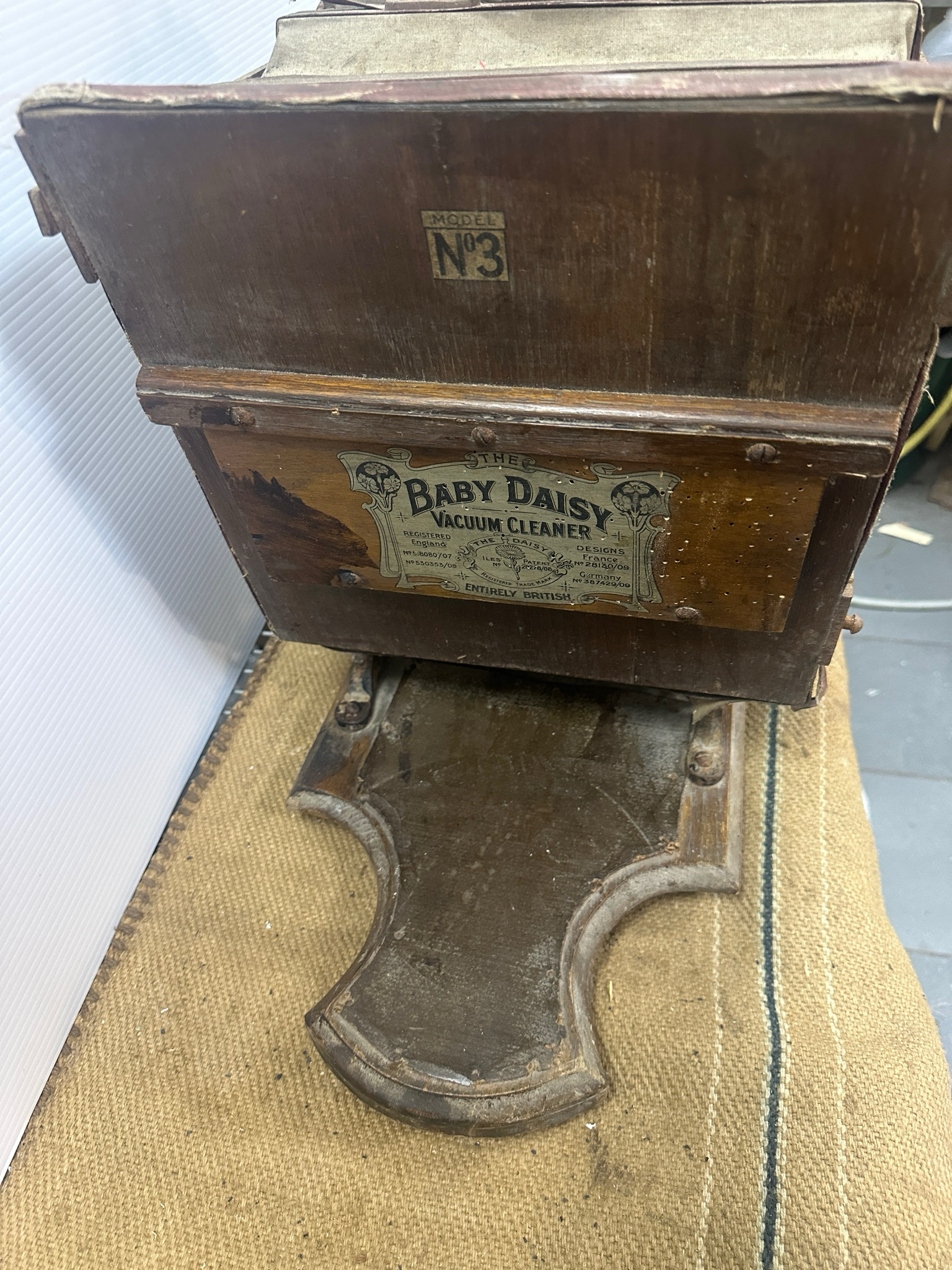1907 Vacuum Cleaner