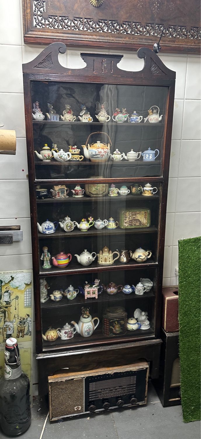 Miniature Tea Pots In Vintage Display Case