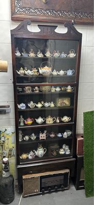 Miniature Tea Pots In Vintage Display Case