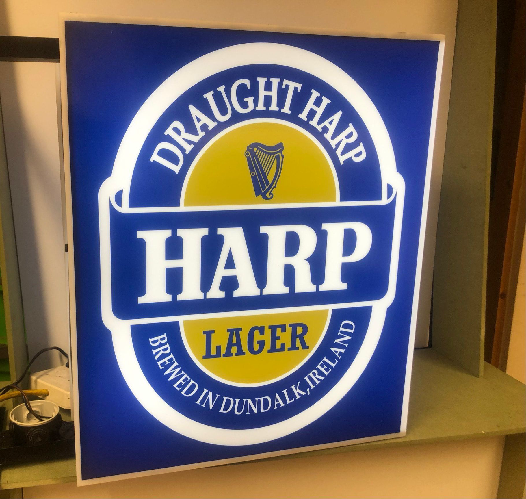 ​Retro Cigarette/Beer/Other Graphic Box Signs (Illuminated)