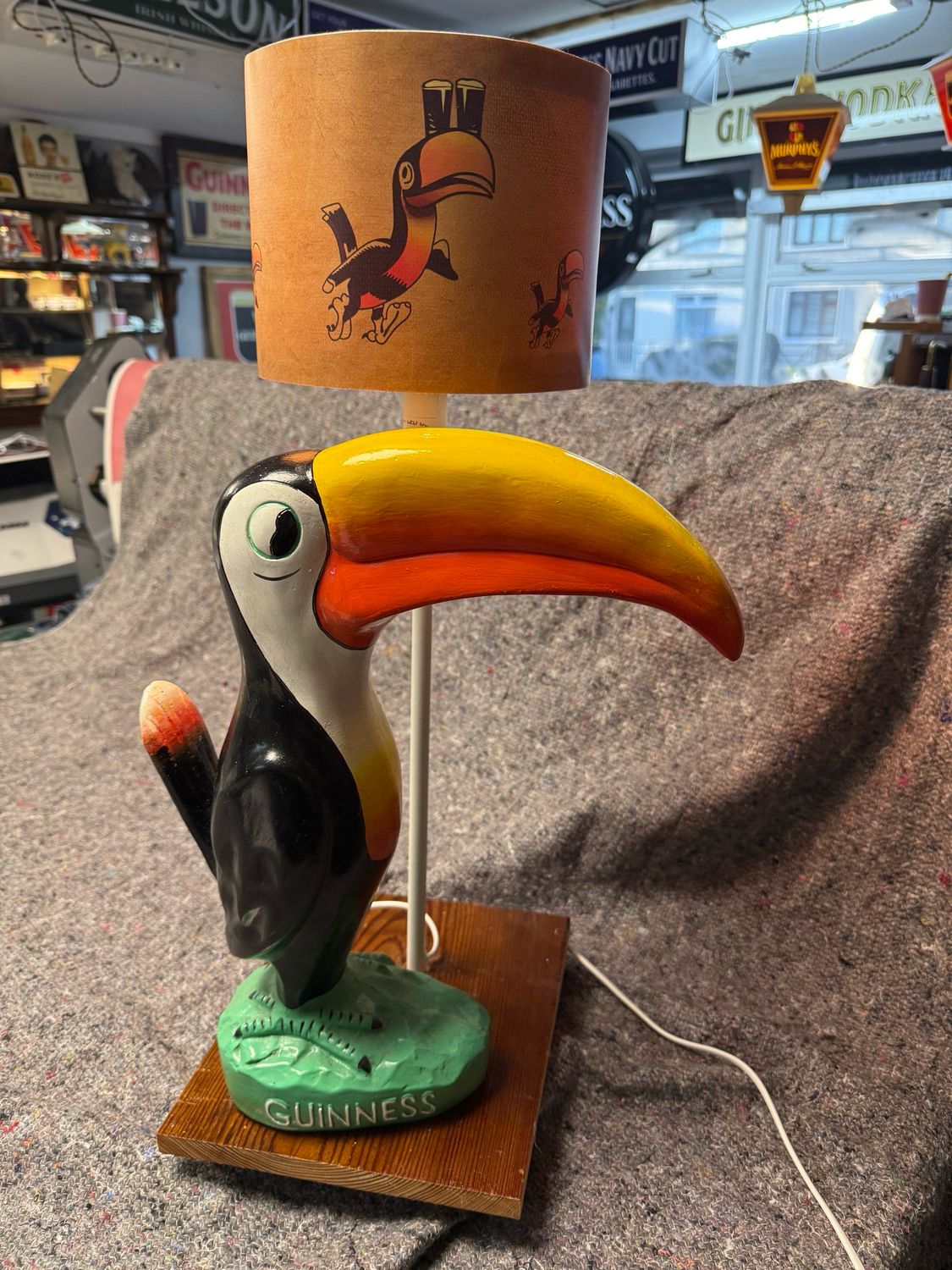 Toucan Lamp