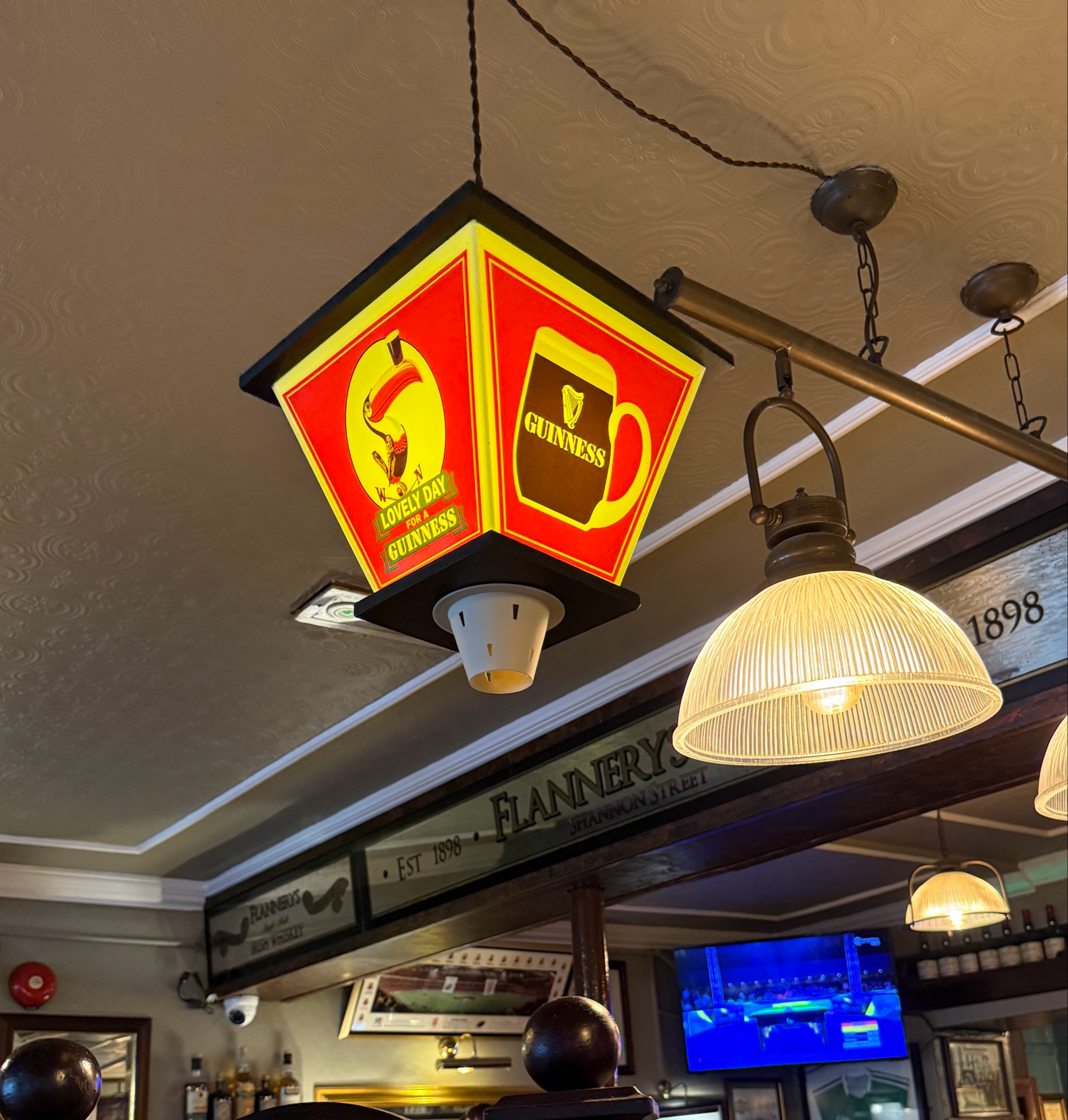 Guinness Lantern (4-sided)static