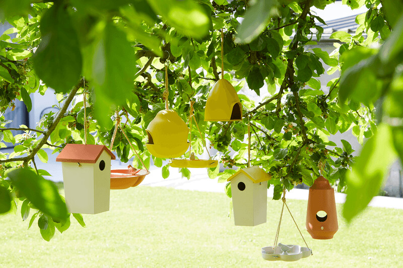 Vogelhuisje bamboevezel taupe met terra cotta dakje