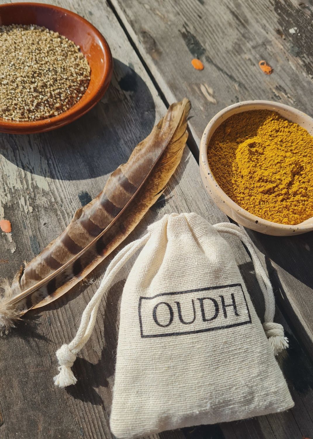Oudh Poederparfum in katoenen zakje