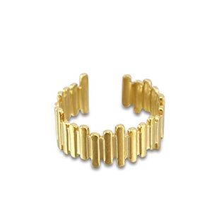 Ring lines gold