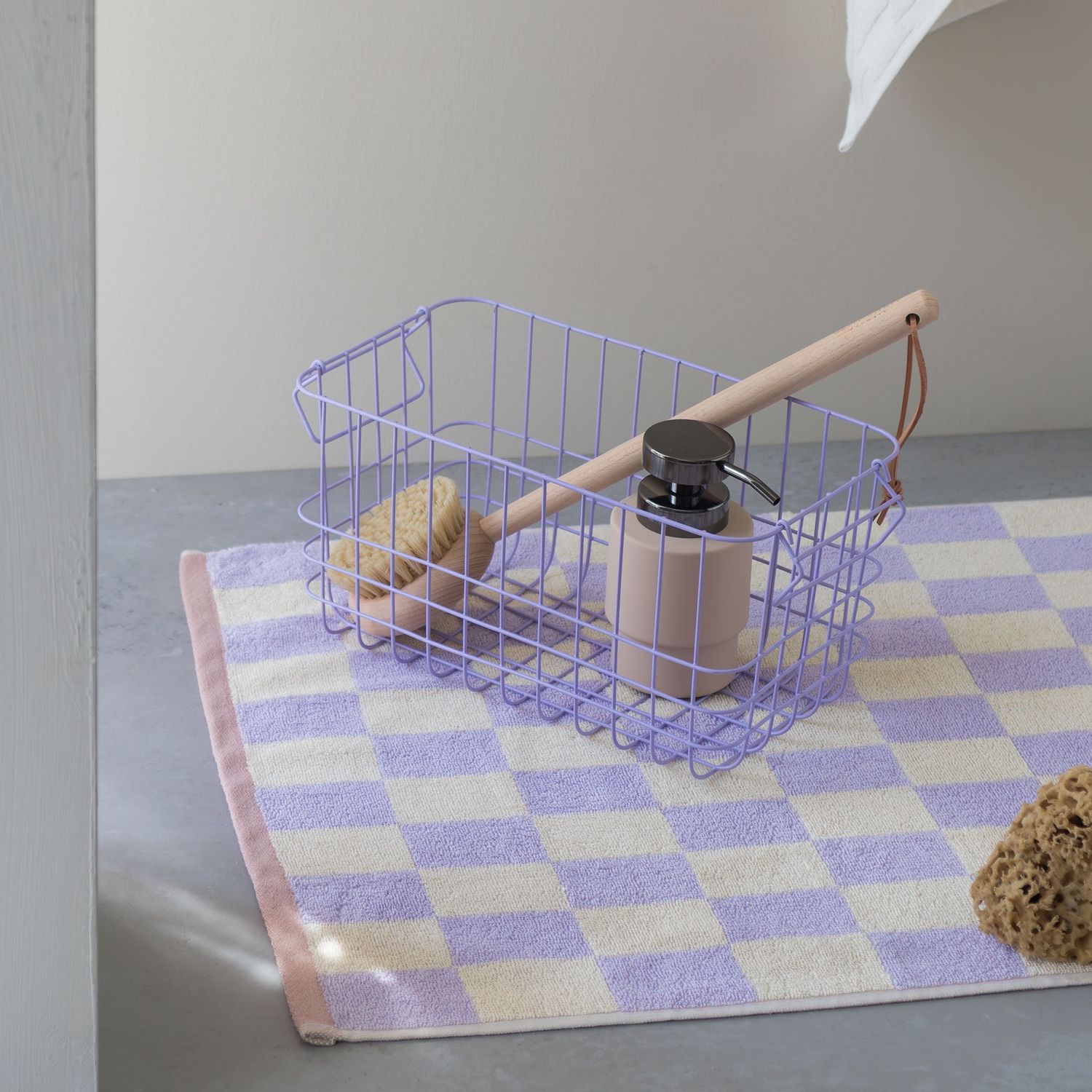 Mette Ditmer · RETRO badmat ·  Lila