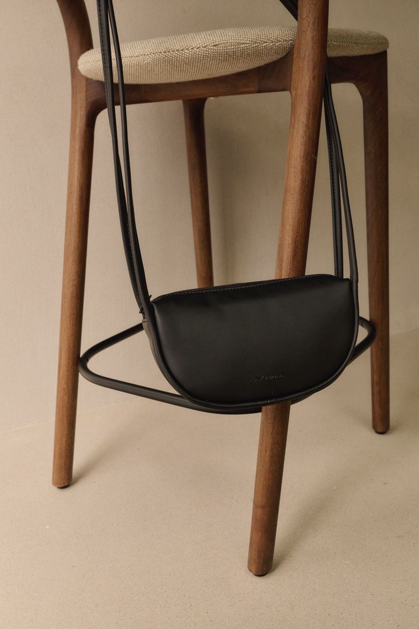 Monk &amp; Anna · Hikaru shoulder bag - black