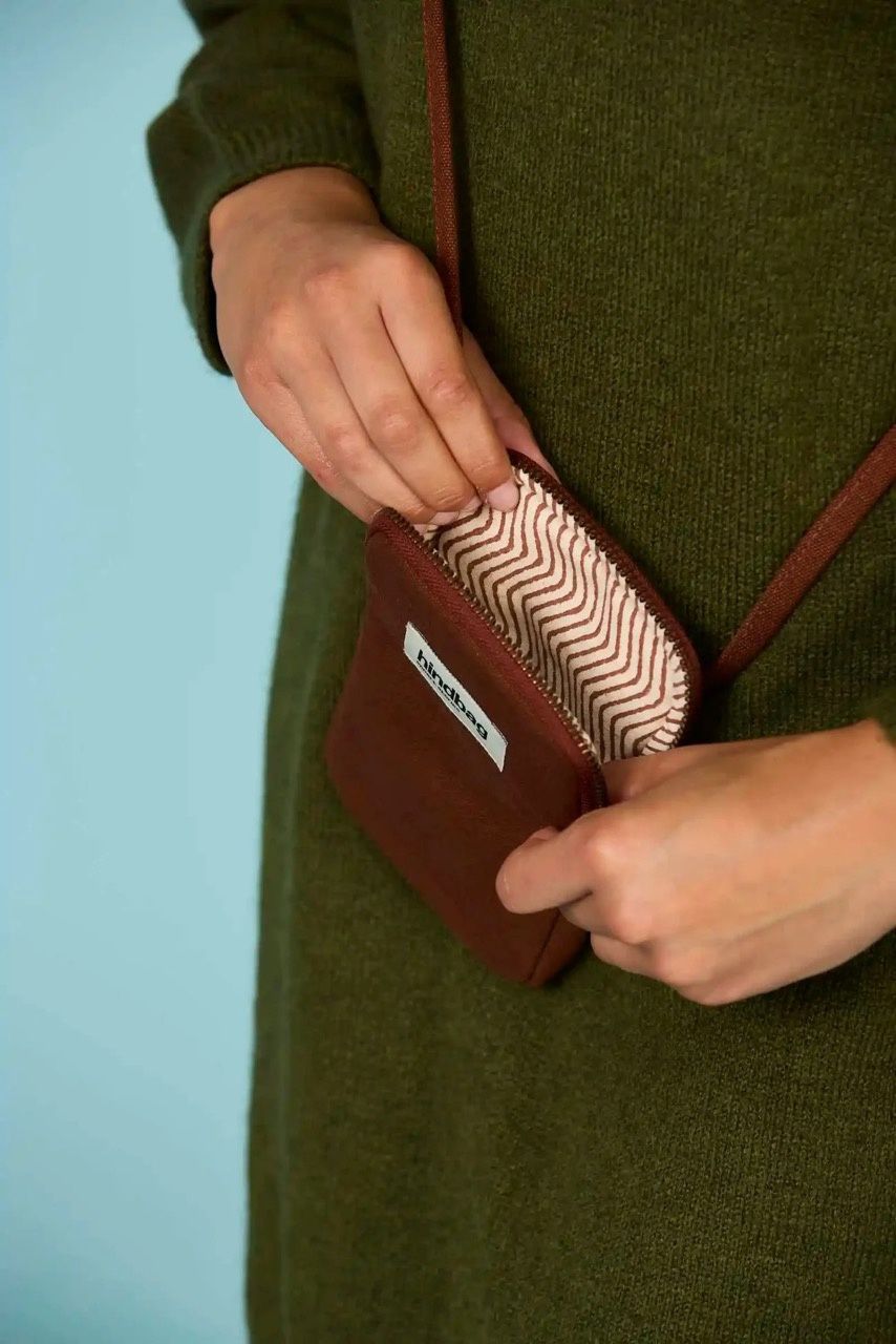 HINDBAG · Telefoontas Bill - Chocolate