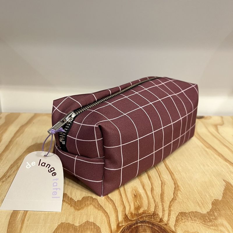 Blok etui · Aubergine geruit