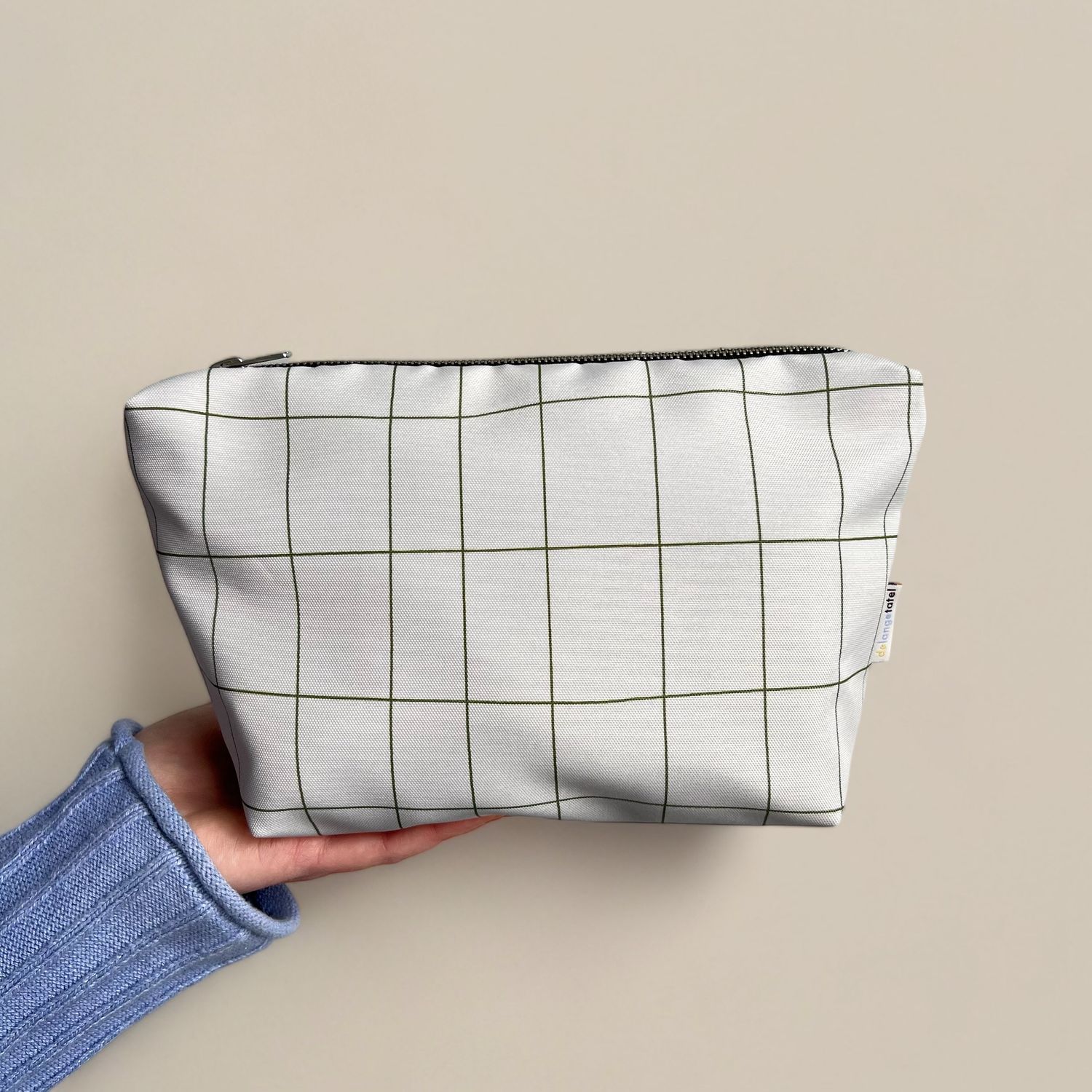 Toilettas · White/green checked