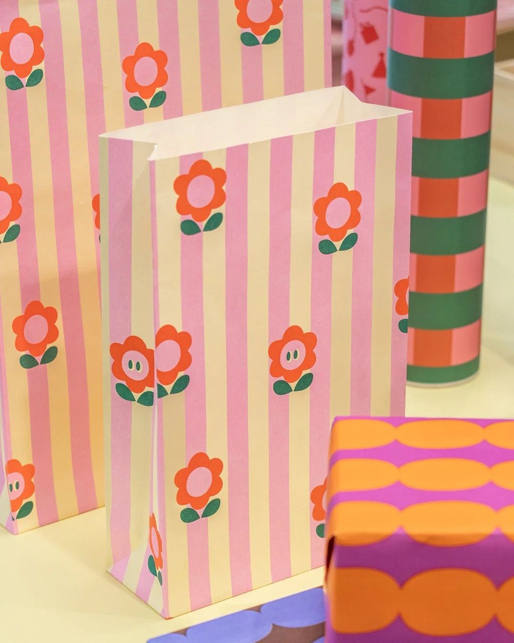 Ole · Anne Pascal · flowers + stripes blokbodemzakken