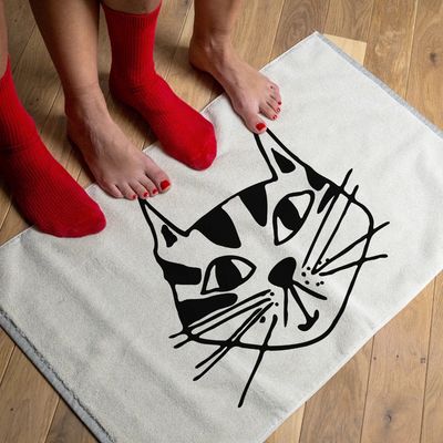 Helen B badmat · Kitty