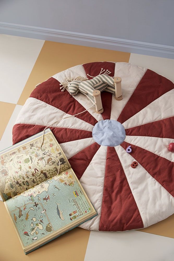 Kids Concept · Speelmat circus rood
