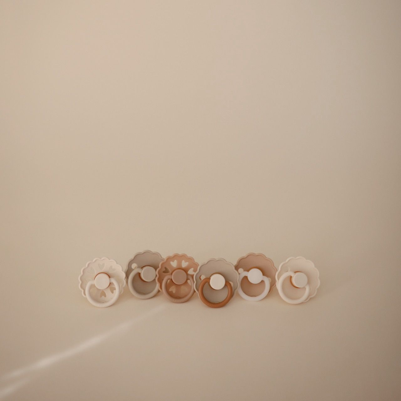 FRIGG siliconen spenen · Cinnamon Charm
