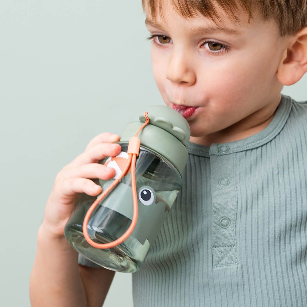 Done by Deer · Fles met rietje - speeltuin - groen - 280 ml