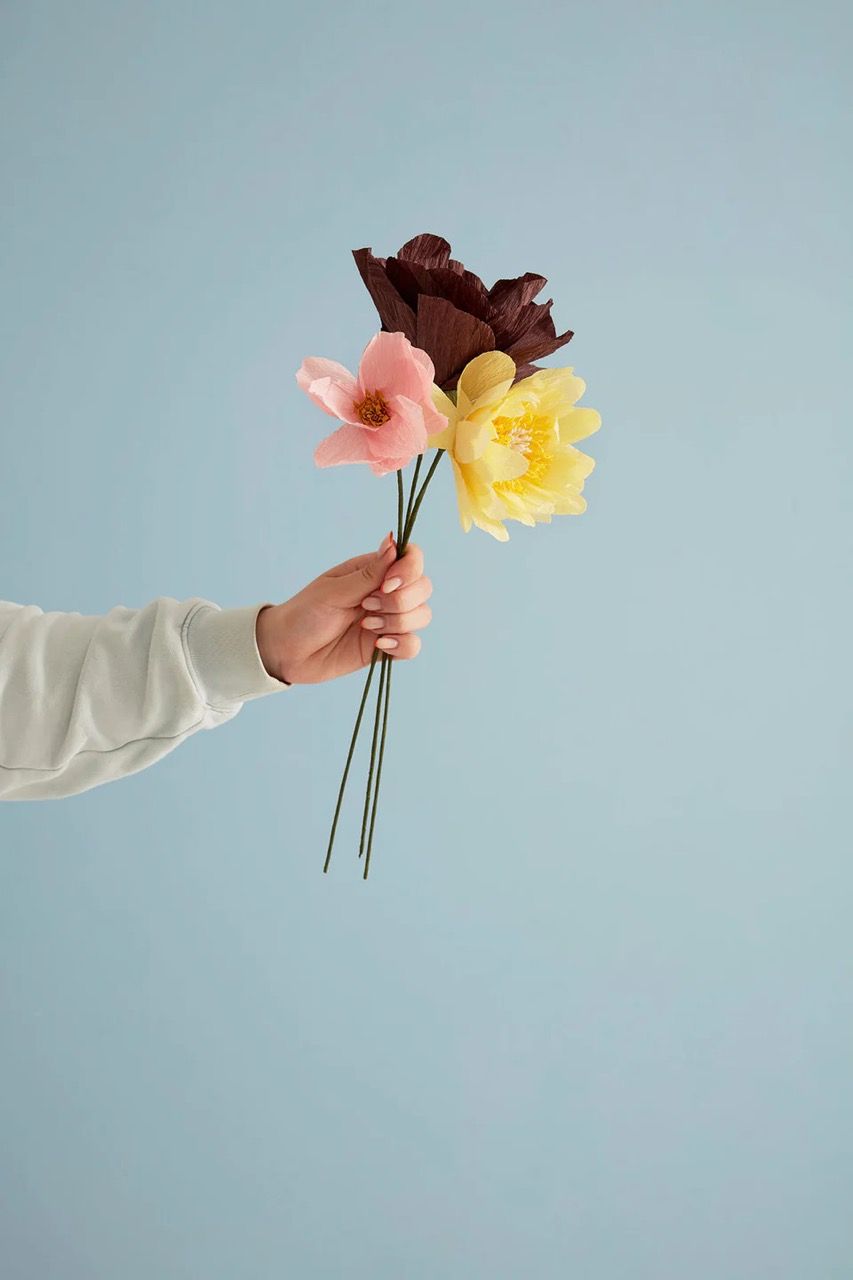 Studio About · Paper flower, windflower, rose