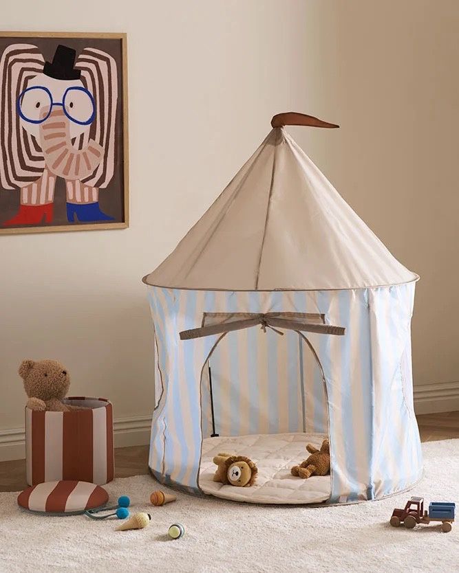 Kids Concept · Tent gestreept licht blauw