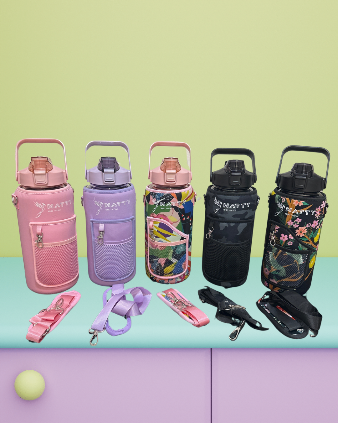 2 Liter Water Bottle | مطارة ماء مع تغليف من القماش وجيوب لحفظ المقتنيات