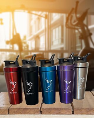 Stainless Steel Shaker 750 ml | شيكر ستينلس ستيل 750 مل Stainless Steel Shaker 750 ml | شيكر ستينلس ستيل 750 مل