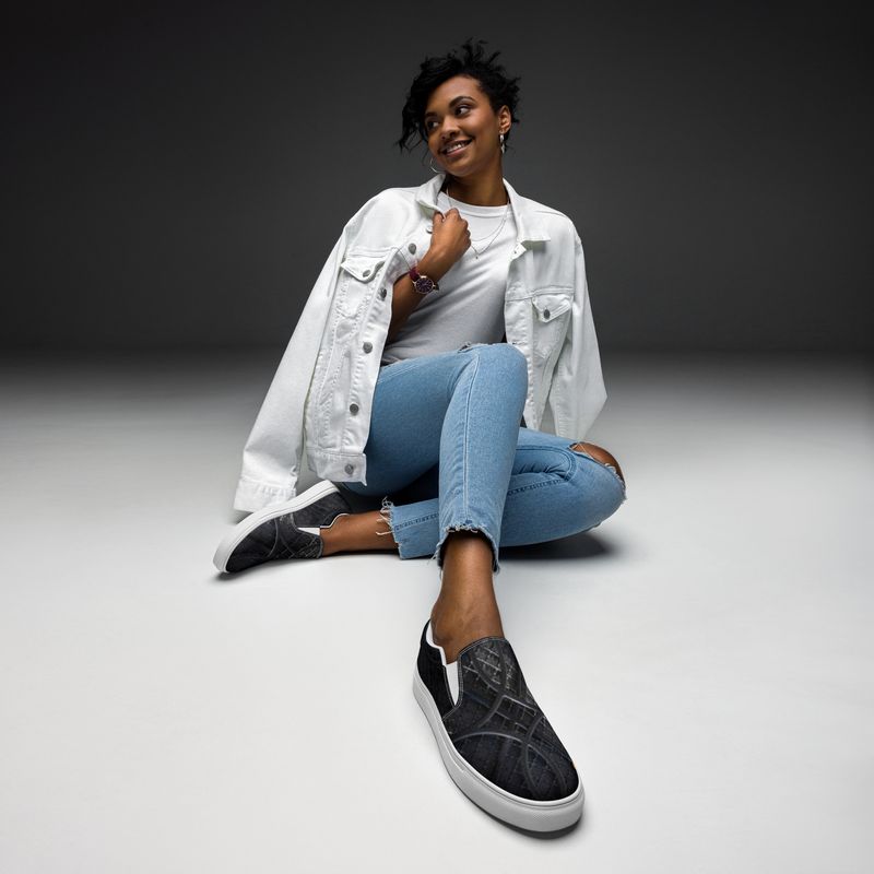 City Glory-Paris Lace Motif Women’s slip-on canvas shoes