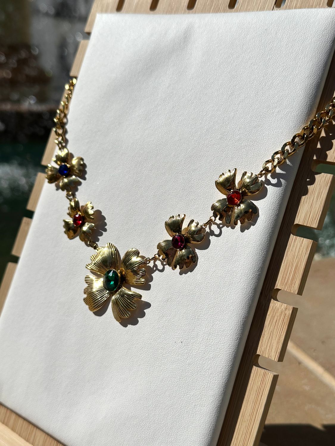COLLAR FLORES COLOR