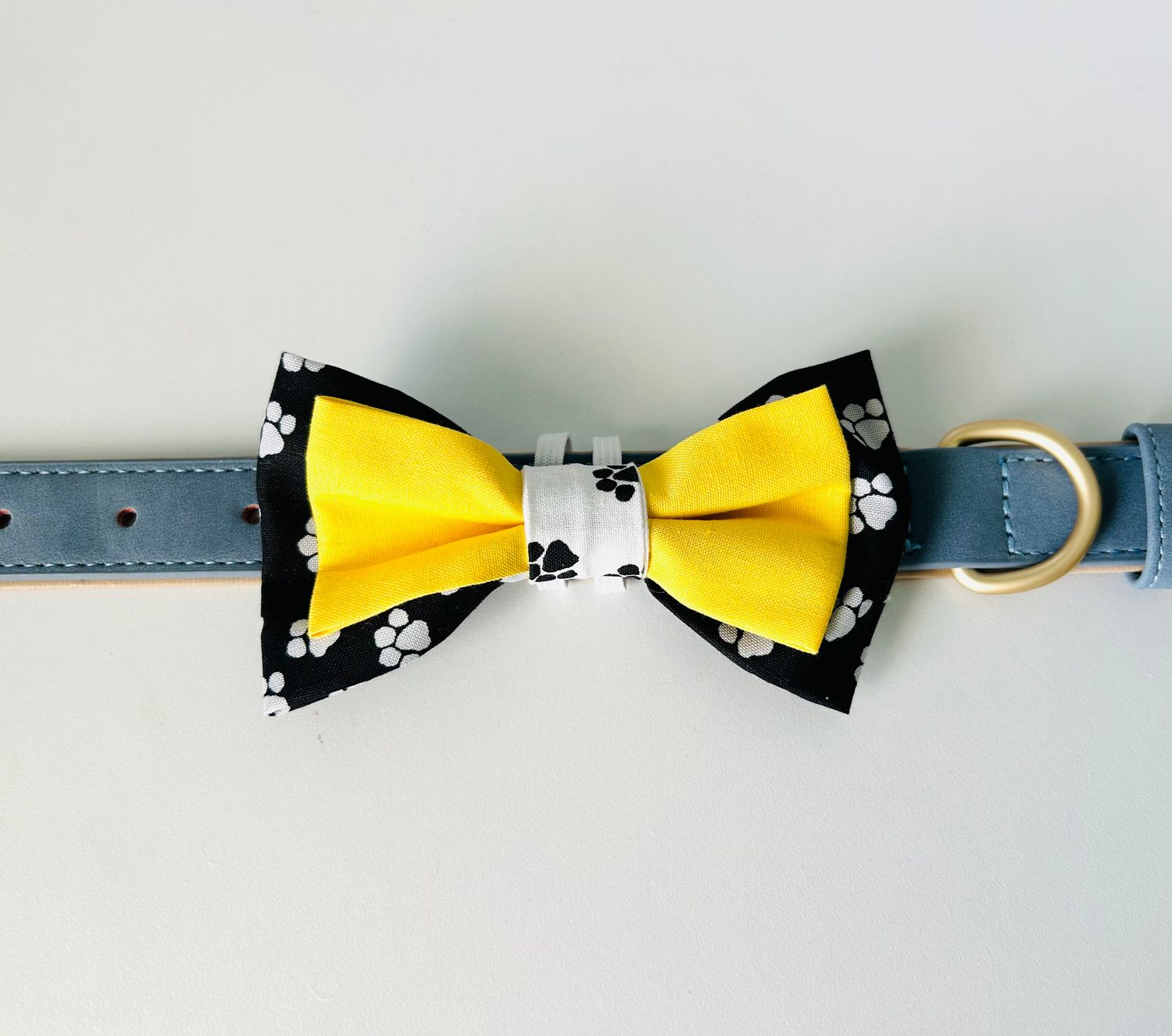 PAW PRINT DOUBLE LAYER BOW TIE