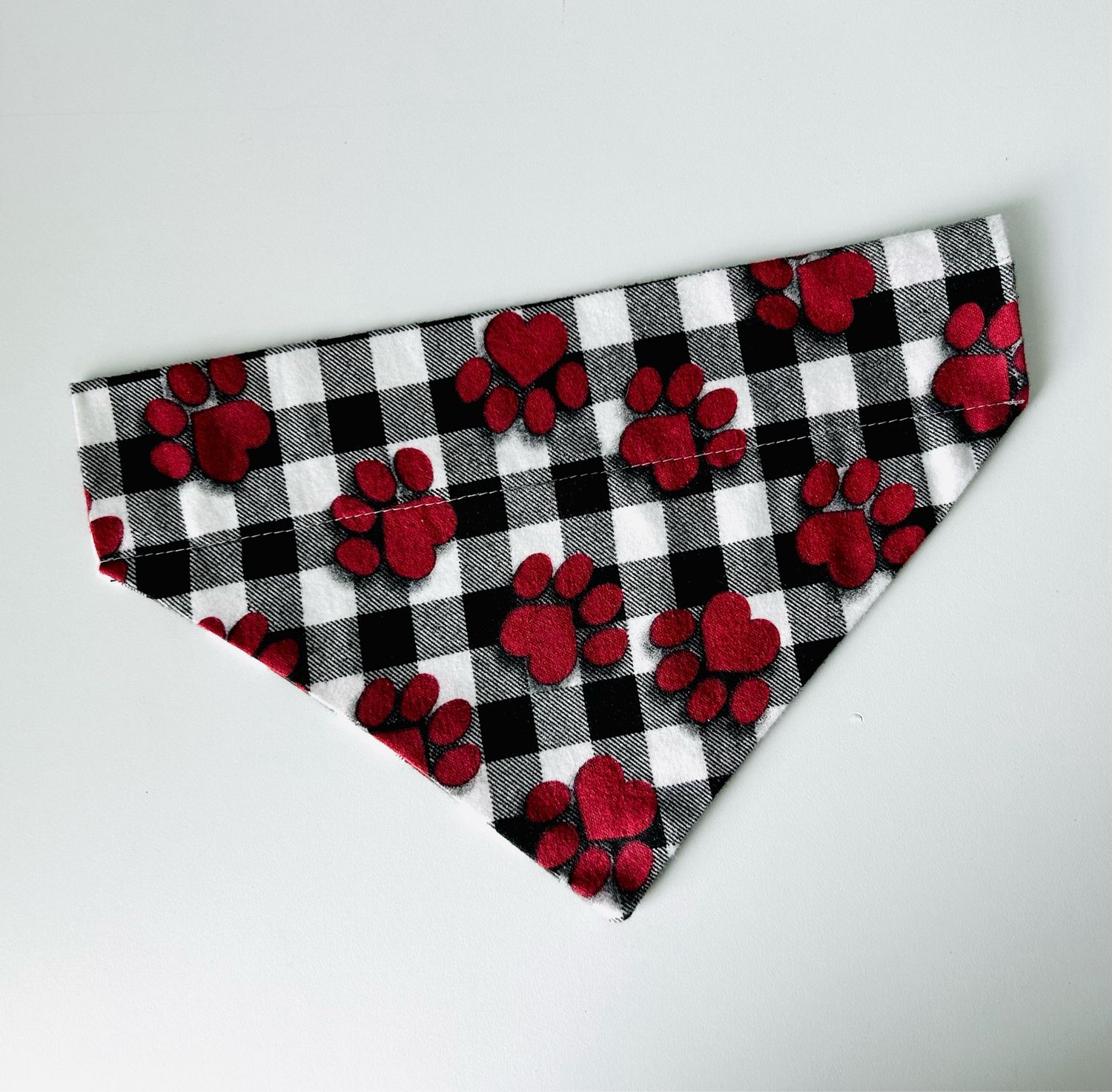 PAW AND CHECKERED PRINT BANDANA