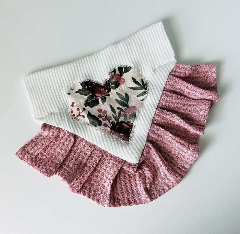 FLORAL HEART FANCY BANDANA