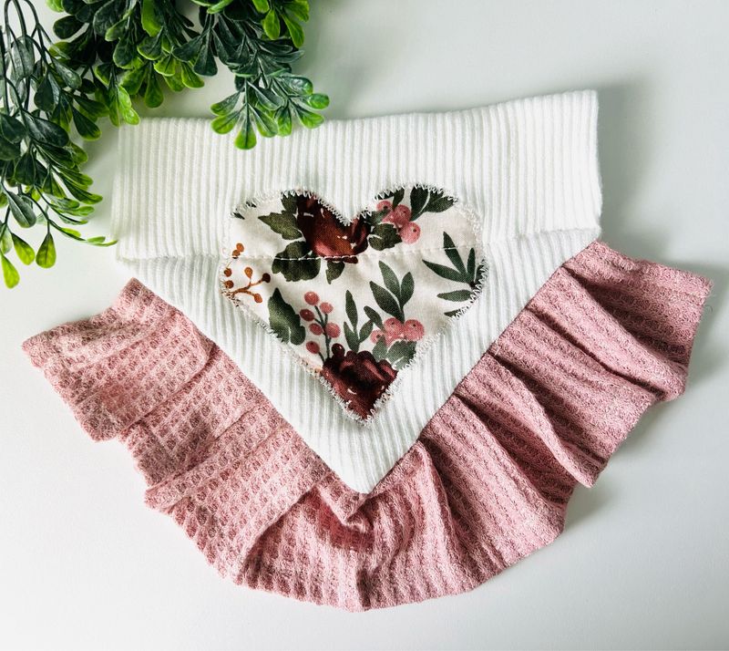 FLORAL HEART FANCY BANDANA