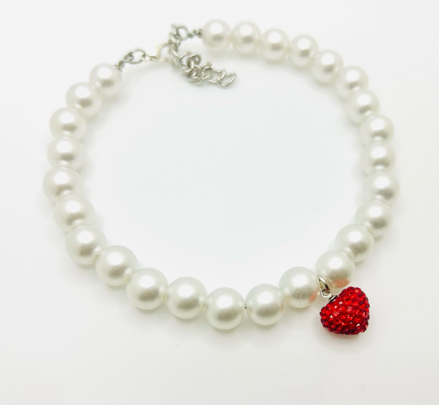 HANDMADE BOUTIQUE WHITE PEARL HEART NECKLACE