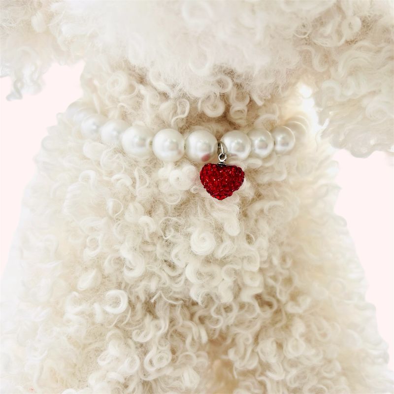 HANDMADE BOUTIQUE WHITE PEARL HEART NECKLACE