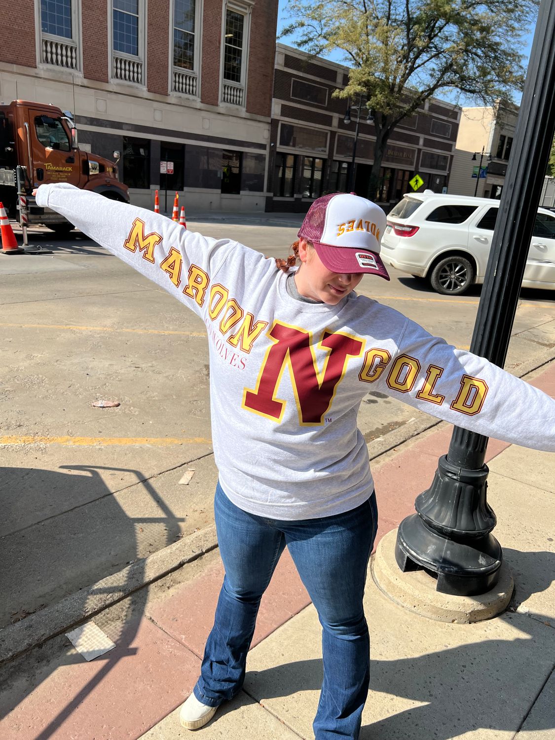 Maroon N Gold Crop