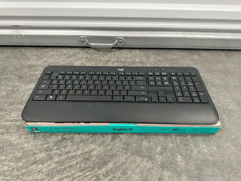 MK540 Advanced Wireless Keyboard Mouse Combo