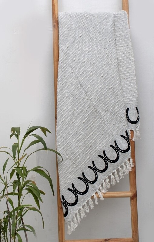 Blanket - Throw with Horse Shoes Grey