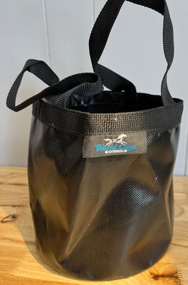Dog Water Bucket - 6 qt. Collapsible Black
