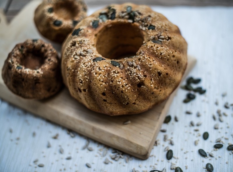 8 in. round or bundt - Serves 20