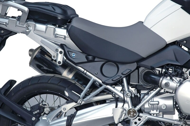 Coppia fianchetti colore nero DX/SX BMW R1200GS con ESA