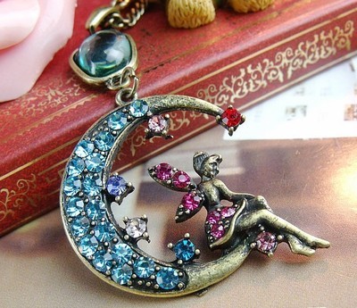Collar Lol Moon