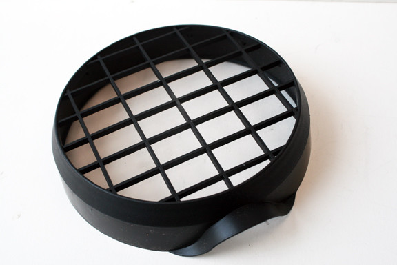 100/500/505 Series 6&quot; Stone Guard - Black Round (SINGLE)