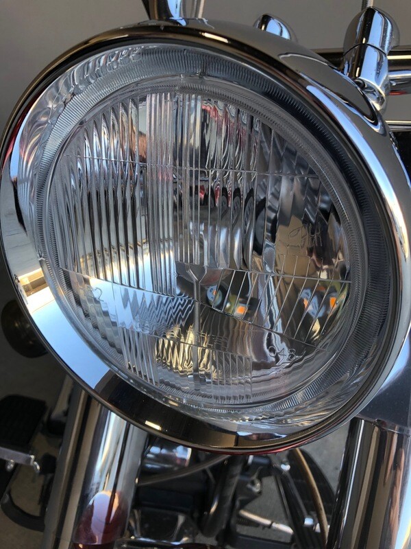 D.O.T. compliant &#39;Fatty 700&#39; 7&quot; Xenon Headlight. (SINGLE)